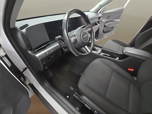 Certified 2024 Hyundai Kona SEL AWD/4WD image 13