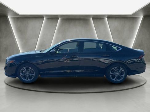 Used 2024 Honda Accord EX image 2