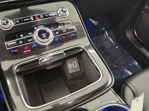 Used 2022 Lincoln Nautilus Reserve w/ Equipment Group 201A image 21