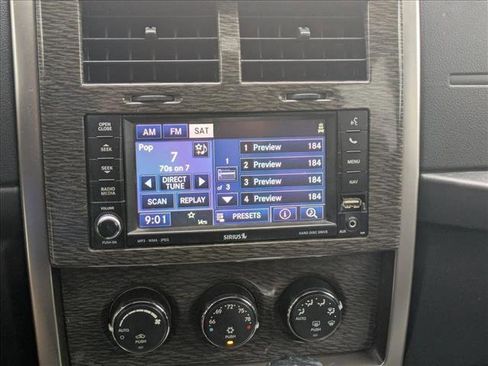 Used 2012 Jeep Liberty Limited Jet w/ Comfort/Convenience Group image 16