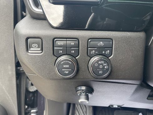 Certified 2022 Chevrolet Silverado 1500 RST image 19