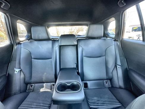 Used 2024 Toyota Corolla Cross XSE image 31