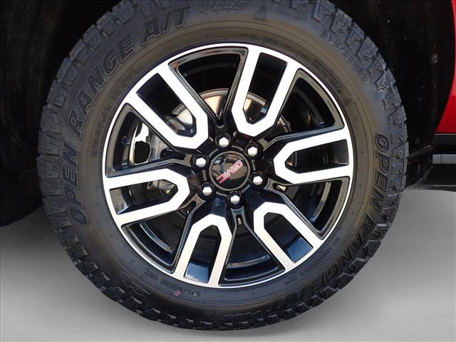 Used 2024 GMC Yukon XL AT4 w/ Max Trailering Package AWD/4WD image 7