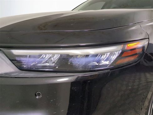 Used 2023 Honda Accord Touring image 10