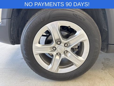 Used 2024 Jeep Compass Latitude AWD/4WD image 37