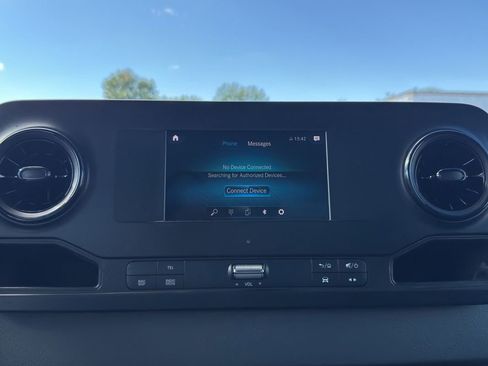 Used 2019 Mercedes-Benz Sprinter 170 w/ Chrome Grille Package image 14