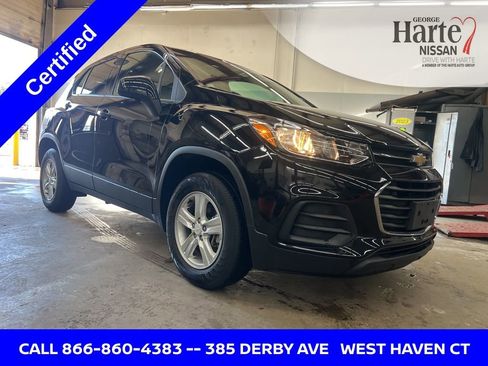 Used 2022 Chevrolet Trax LS w/ Tint and Cruise Package image 7