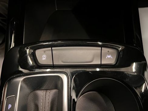 Used 2025 Chevrolet Trax LT FWD image 25