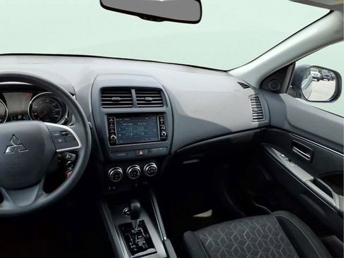 Used 2025 Mitsubishi Outlander Sport ES AWD/4WD image 19