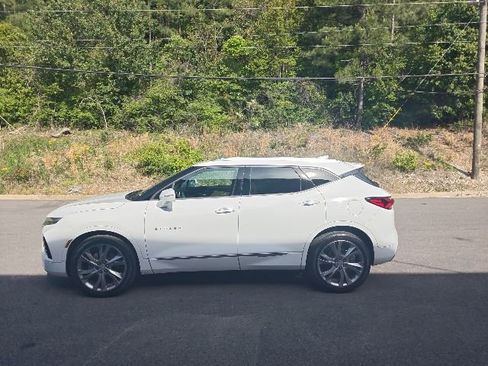 Used 2019 Chevrolet Blazer Premier w/ Sun and Wheels Package image 5