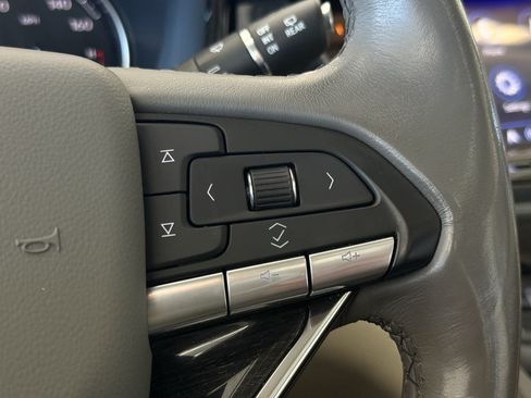 Used 2023 Cadillac XT6 Premium Luxury AWD/4WD image 52
