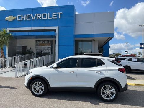 Used 2021 Buick Encore GX Preferred image 5