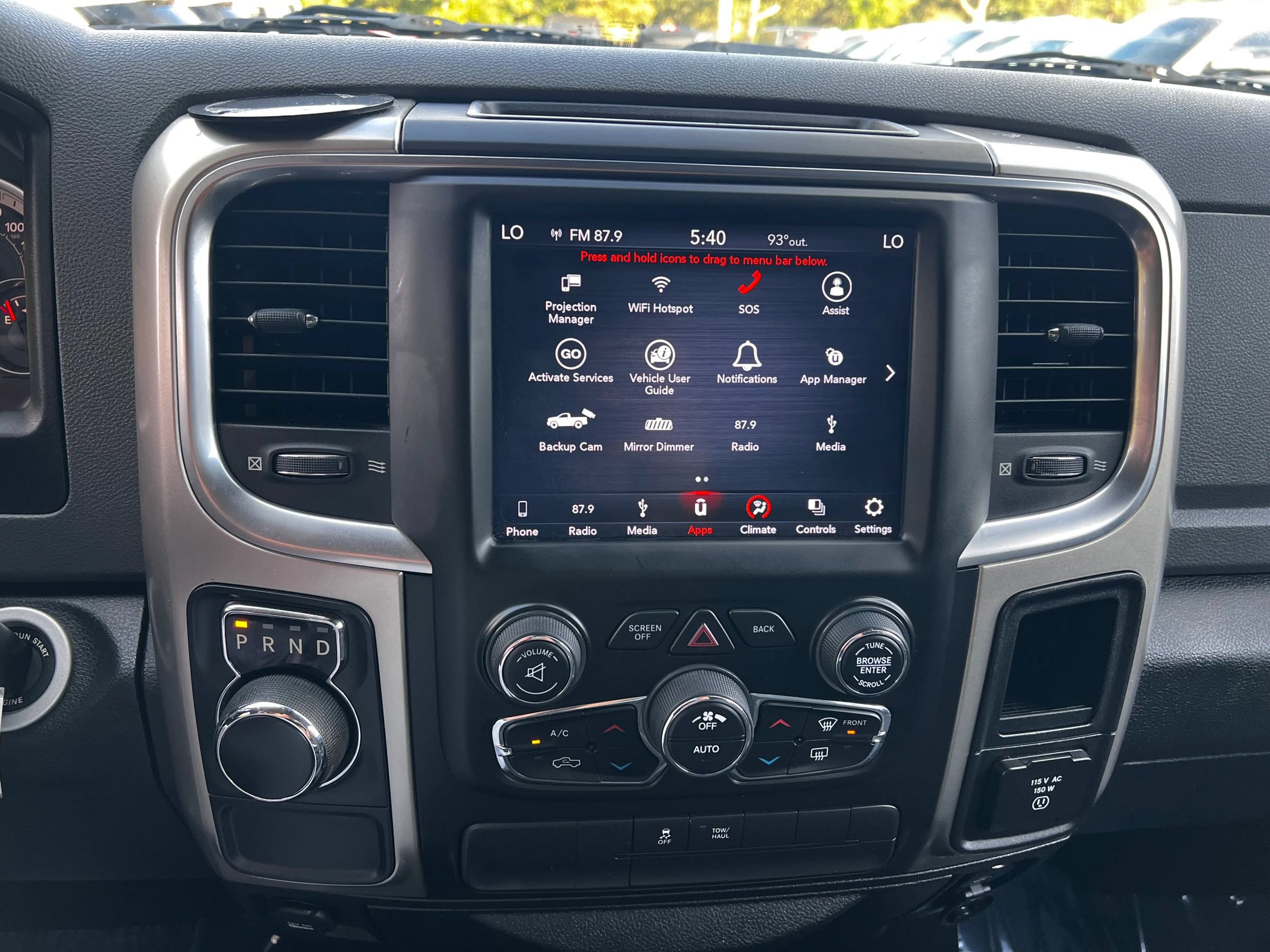 Used 2019 RAM 1500 Classic SLT w/ Luxury Group RWD image 14
