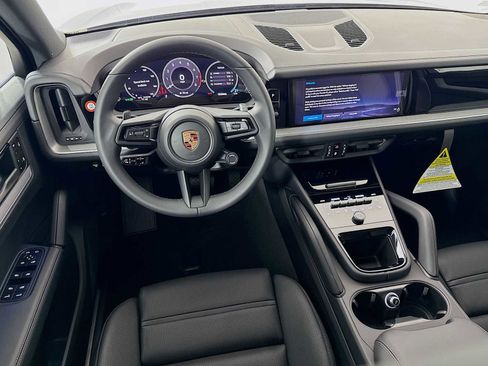 New 2026 Porsche Cayenne image 23