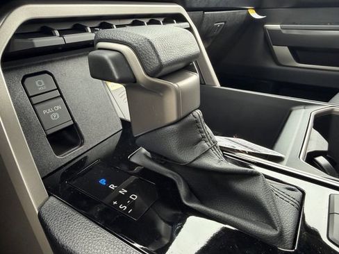 New 2026 Toyota Tundra SR5 AWD/4WD image 18