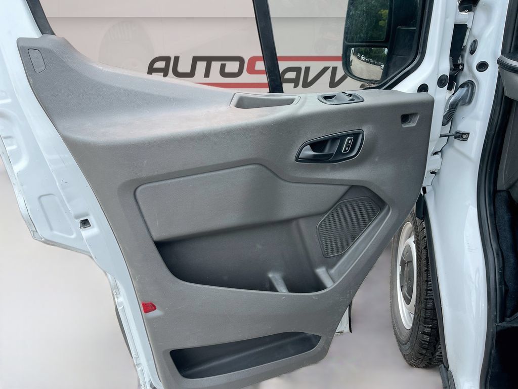 Used 2023 Ford Transit 150 Low Roof RWD image 17