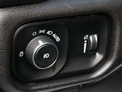 Used 2022 RAM 5500 Tradesman w/ Chrome Appearance Group image 23