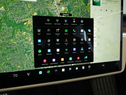 Used 2022 Tesla Model S image 43