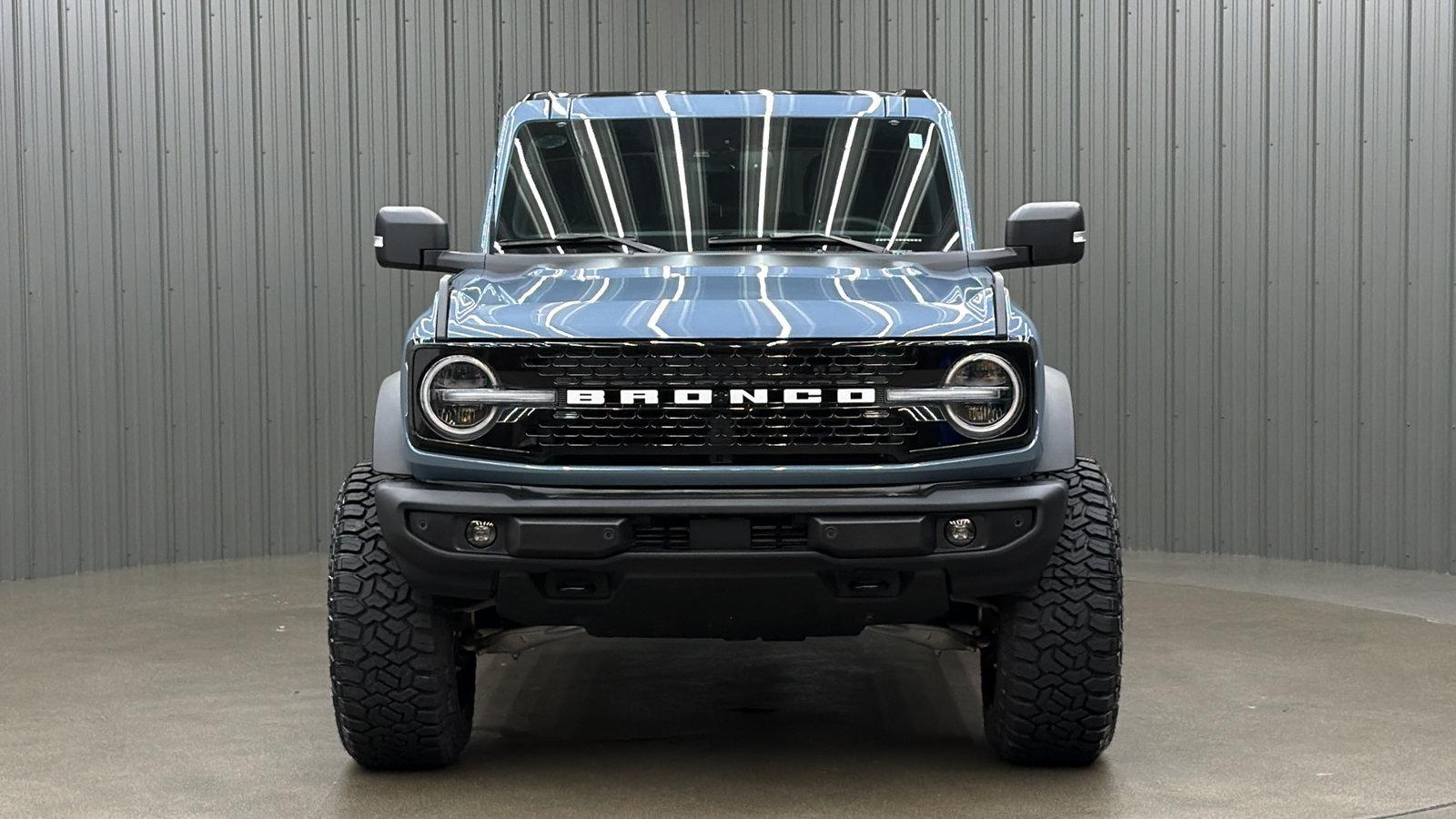 Used 2025 Ford Bronco Outer Banks AWD/4WD image 8