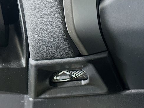 Used 2025 BMW X3 xDrive30i image 16