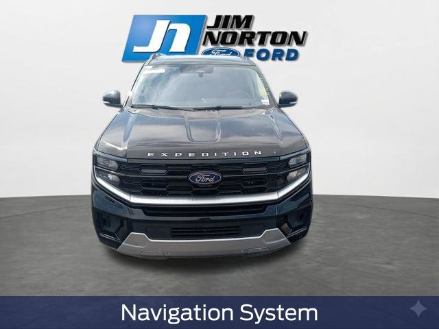 Used 2025 Ford Expedition Platinum AWD/4WD image 3
