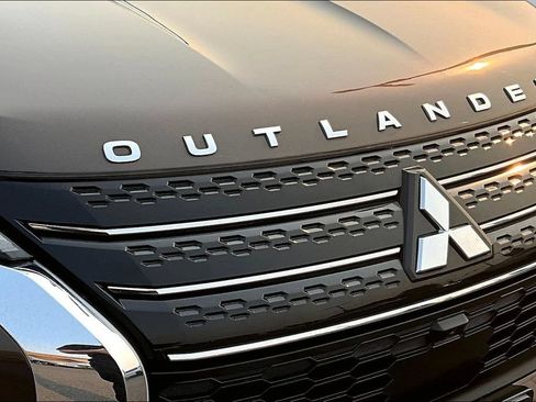 Used 2022 Mitsubishi Outlander SEL AWD/4WD image 29