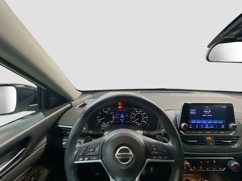 Used 2022 Nissan Altima 2.5 SR FWD image 7