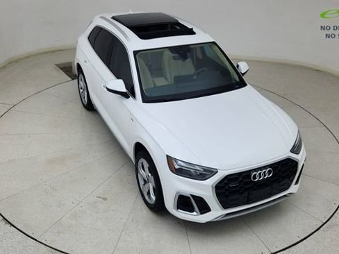Used 2022 Audi Q5 2.0T Premium Plus w/ Premium Plus Package AWD/4WD image 75