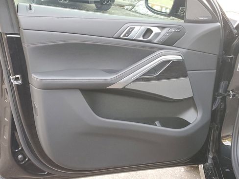 Certified 2024 BMW X6 xDrive40i w/ Parking Assistance Package image 5