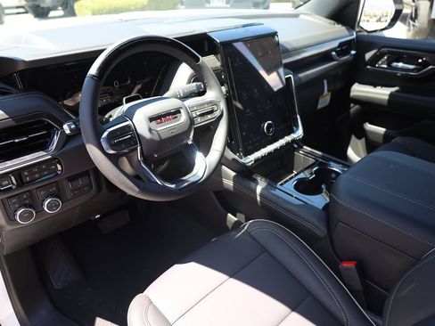 New 2026 GMC Yukon XL Elevation w/ Elevation Premium Package AWD/4WD image 12