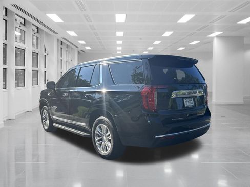 Used 2024 GMC Yukon SLT w/ SLT Premium Package AWD/4WD image 7