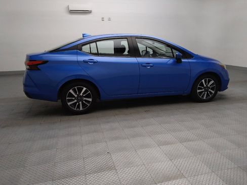 Used 2021 Nissan Versa SV image 10