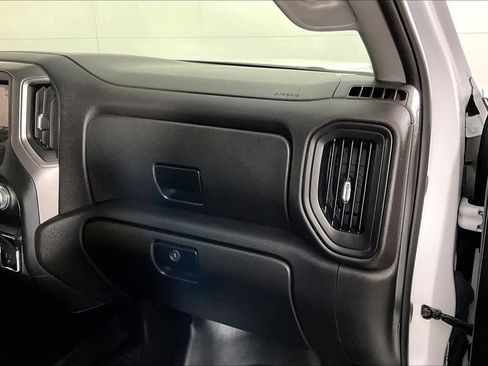 Certified 2024 GMC Sierra 2500 Pro w/ Convenience Package image 15