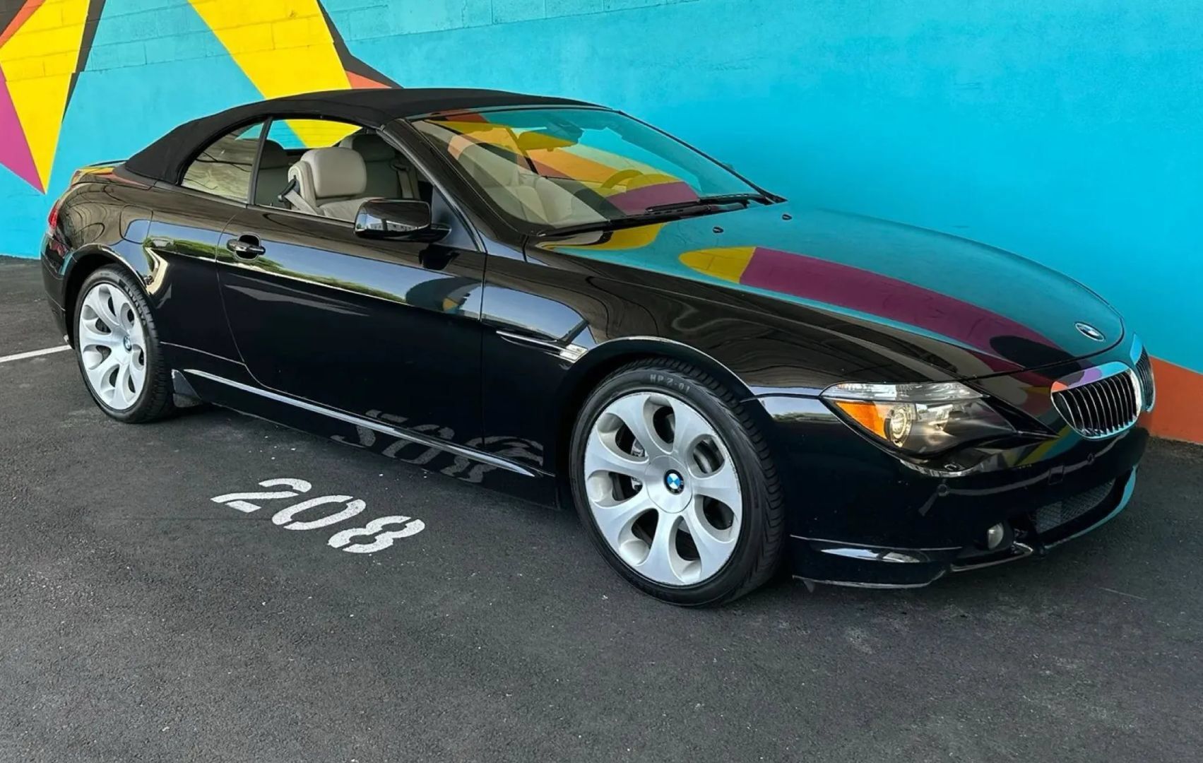 Used 2004 BMW 645Ci Convertible RWD image 2