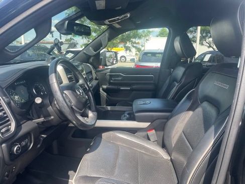 Used 2019 RAM 1500 Laramie w/ Sport Appearance Package AWD/4WD image 7