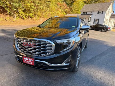 Used 2018 GMC Terrain Denali image 2