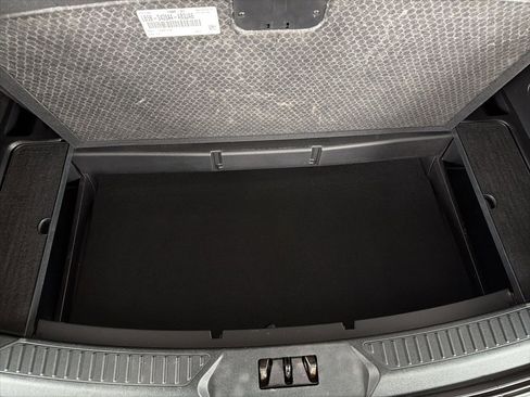 Used 2020 Ford Explorer Limited image 35