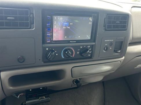 Used 2000 Ford F250 XL image 17