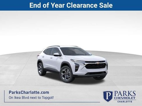 New 2025 Chevrolet Trax LT w/ Driver Confidence Package image 1