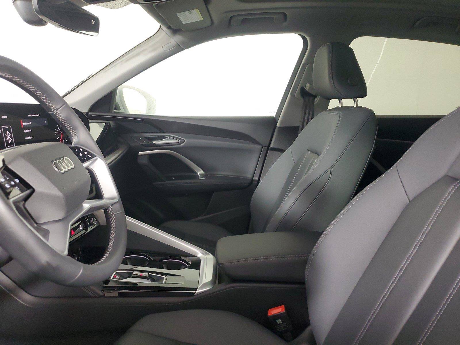 Used 2025 Audi Q5 Premium w/ Convenience Package AWD/4WD image 22