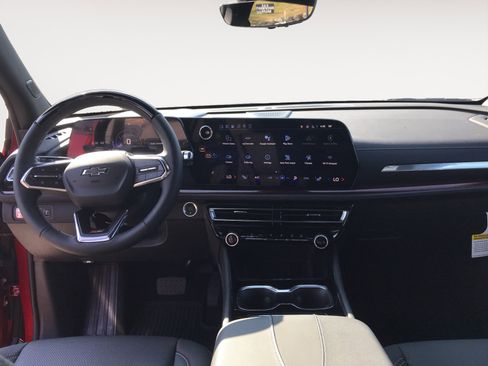 New 2026 Chevrolet Traverse Z71 w/ Enhanced Driving Package image 10