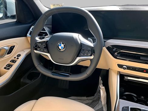 Used 2025 BMW 330i Sedan w/ Convenience Package RWD image 12
