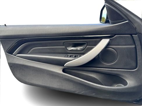 Used 2018 BMW 430i xDrive Convertible image 23