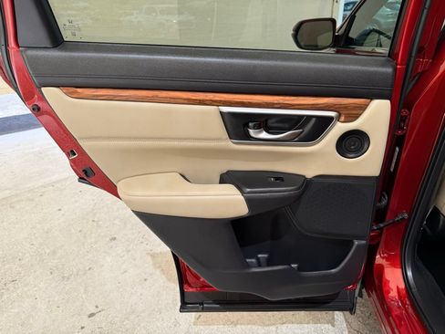 Used 2019 Honda CR-V Touring image 19
