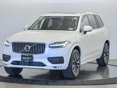 Certified 2022 Volvo XC90 T5 Momentum w/ Advanced Package