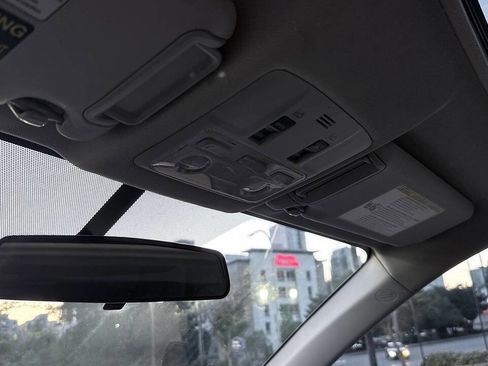 Used 2014 Toyota RAV4 XLE AWD/4WD image 30