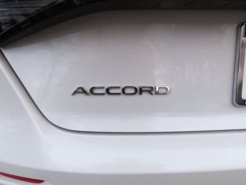 Certified 2023 Honda Accord LX image 7