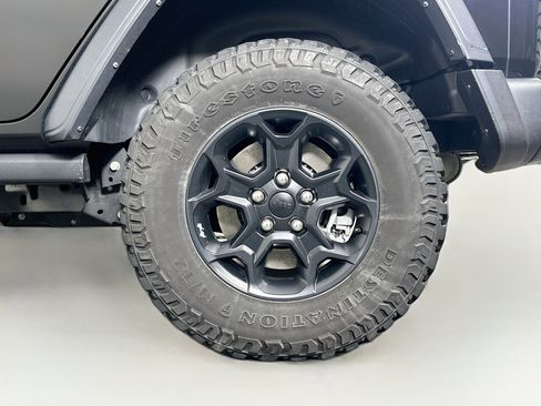 Used 2023 Jeep Wrangler Unlimited w/ Cold Weather Group AWD/4WD image 11