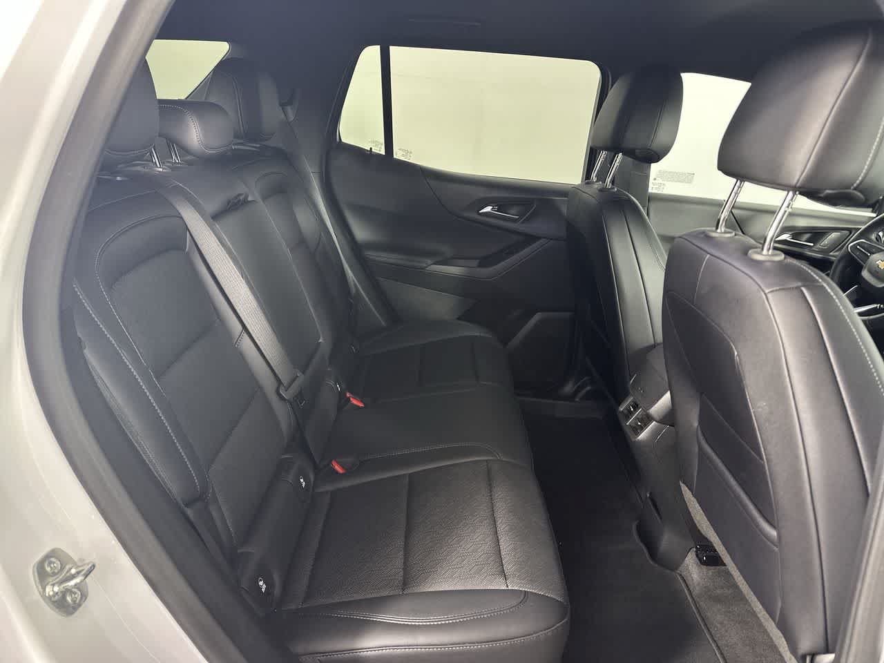 Used 2026 Chevrolet Equinox LT w/ Convenience Package II FWD image 21