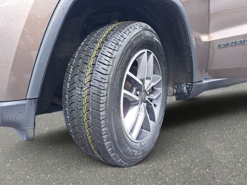 Used 2019 Jeep Grand Cherokee Limited AWD/4WD image 32